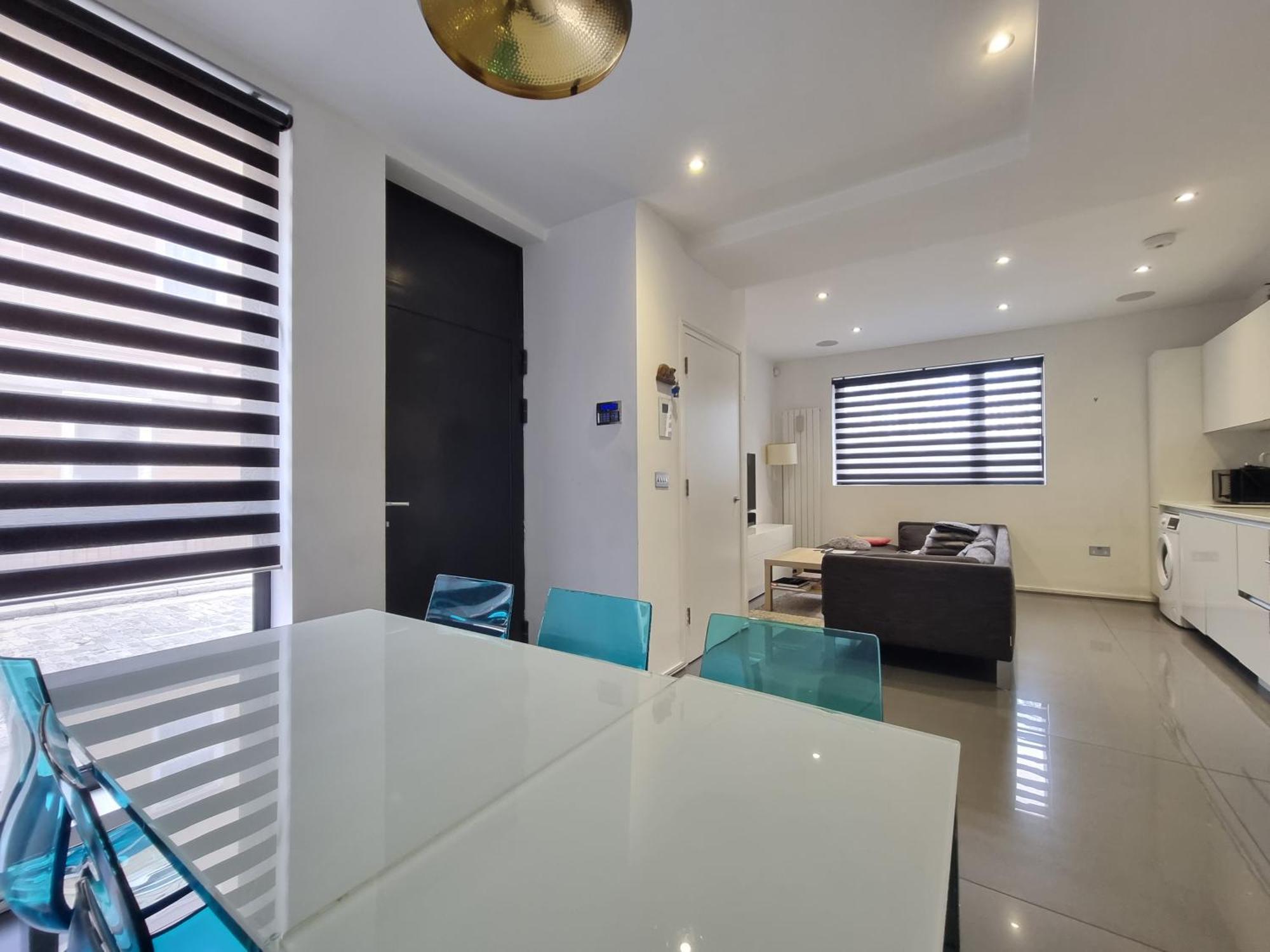 Pristine Rooms In Central Лондон Экстерьер фото